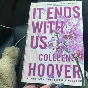Colleen Hoover it ends with us book